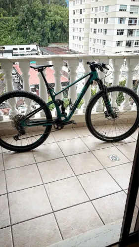 Sense Invictus Pro - Full Carbon - Tamanho 17 / M