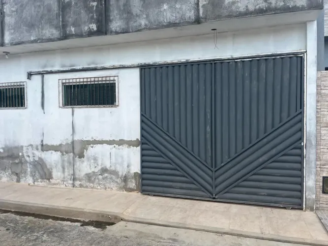 Vendo portão de correr