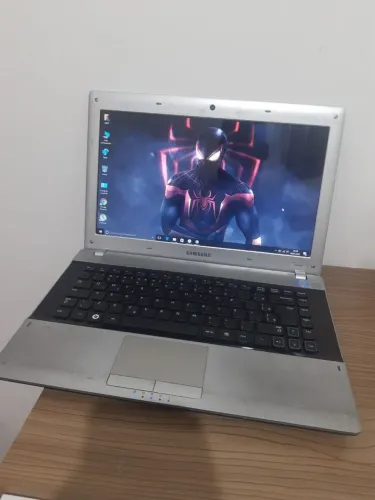 Notebook Samsung Core i3/Com 4GB de RAM/HD de 500GB/Windows 10/Funcionando tudo !!