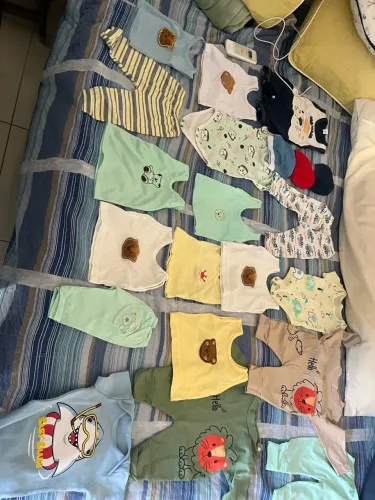 vendo roupa de bebê!