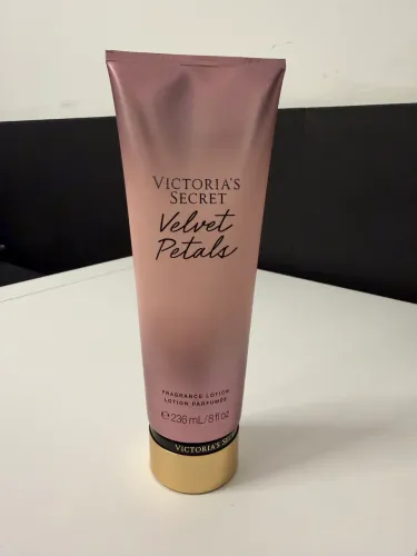 creme corporal victoria?s secret 