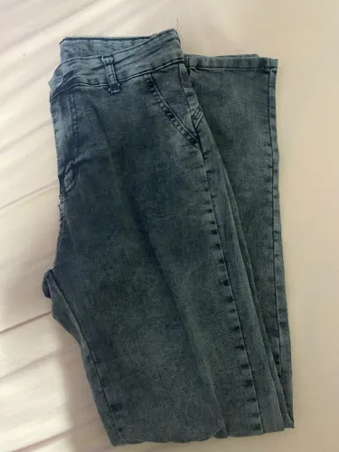 Calça grafite