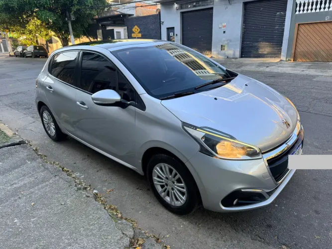 Peugeot 208 Allure 1.6 Flex 16V 5P Aut. 2017