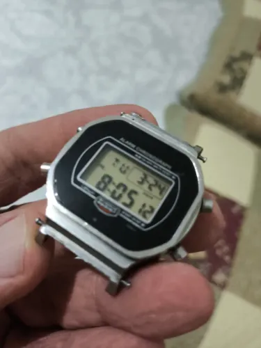 Relógio Casio G Shock dw 5700 sem bezel e sem pulseira 
