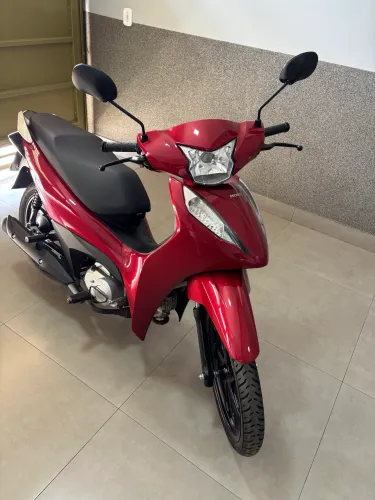 Honda Biz 125 EX 2025