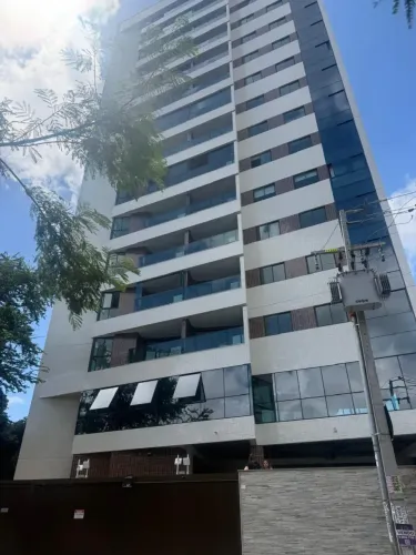 132 metros quadrados com 4 quartos, 2 suites, 2 garagens, prédio novo de luxo,