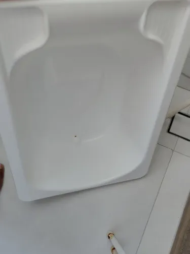 Banheira para bebê com suporte
