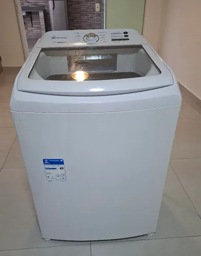 Lavadora de Roupas Electrolux 17kg Seminova