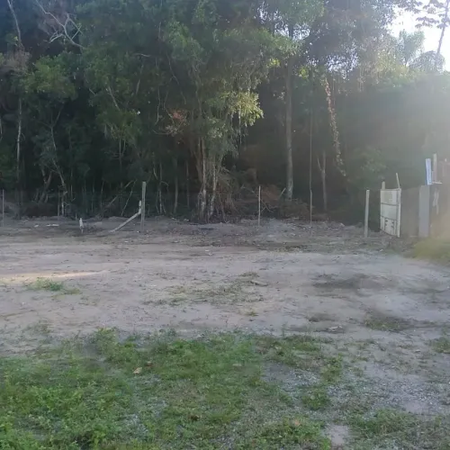 Terrenos a venda no bairro Carianos/ Florianópolis 