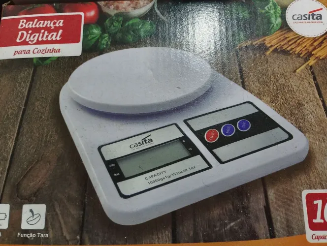 Balança de cozinha nova na caixa