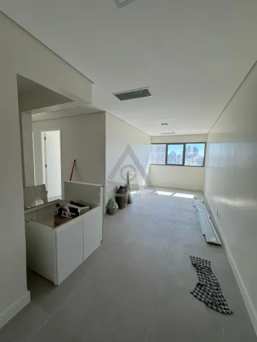 Sala à venda e para alugar em Campinas, Cambuí, com 70 m², Helbor Offices Norte Sul
