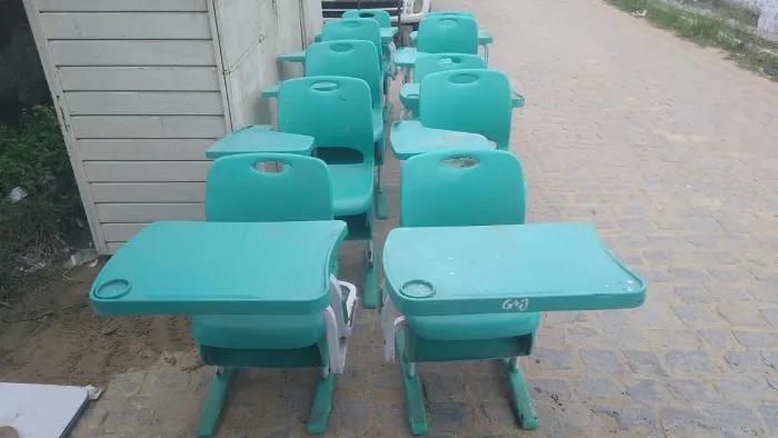 CADEIRAS VERDES PRANCHETA 