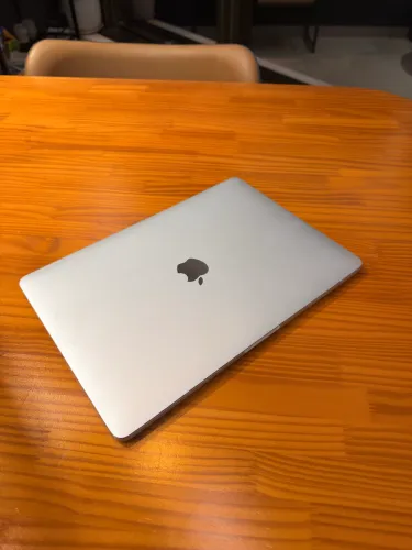 MacBook Pro 13 polegadas