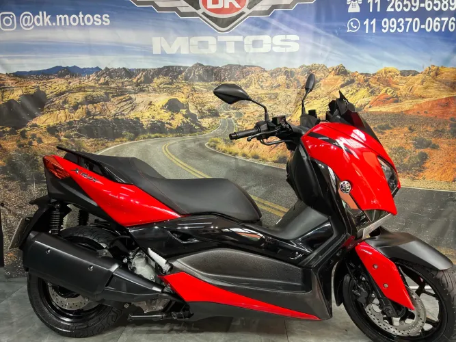 YAMAHA XMAX 2023 VERMELHA 