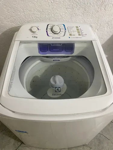 Máquina de lavar 13 kg Eletrolux 