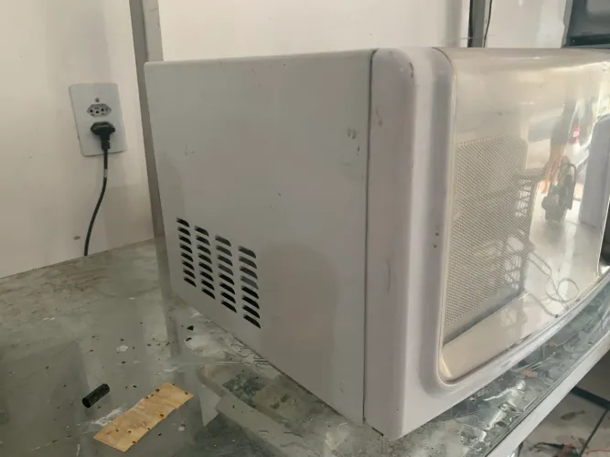Vende-se microondas