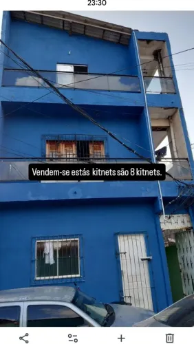 Atenção investidores vendo este prédio com 3 pavimentos com 8 kitnets 