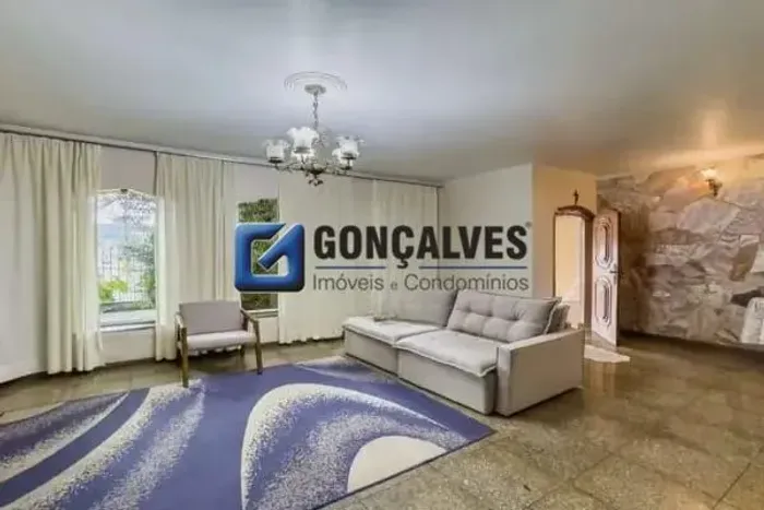 Sobrado à venda em Nova Petrópolis SBC: 3 quartos, 1 suíte, 4 vagas