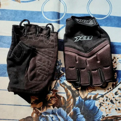 Luva para academia ou para moto