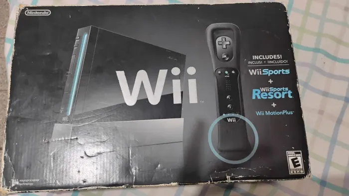 Nintendo Wii Black (compatível com gamecube)