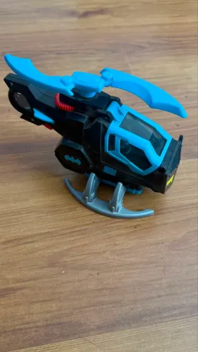 Helicóptero de brinquedo