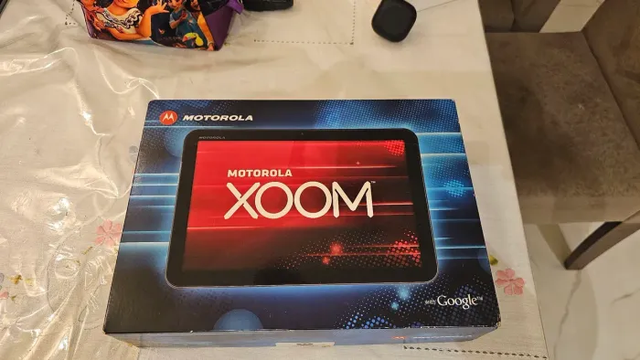 Tablet Morotola XOOM MZ605 - Completo, funcionando com Caixa e Carregador Original