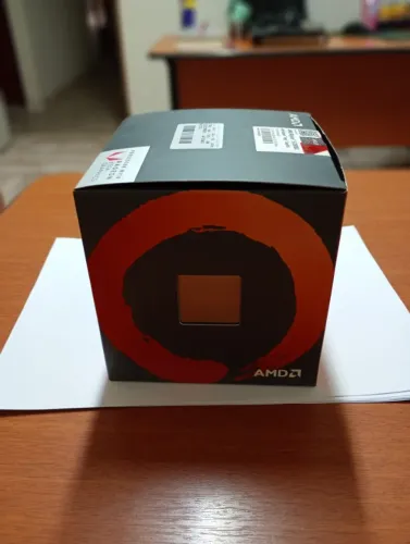 Processador Amd Ryzen 3 2200g Yd2200c5fbbox