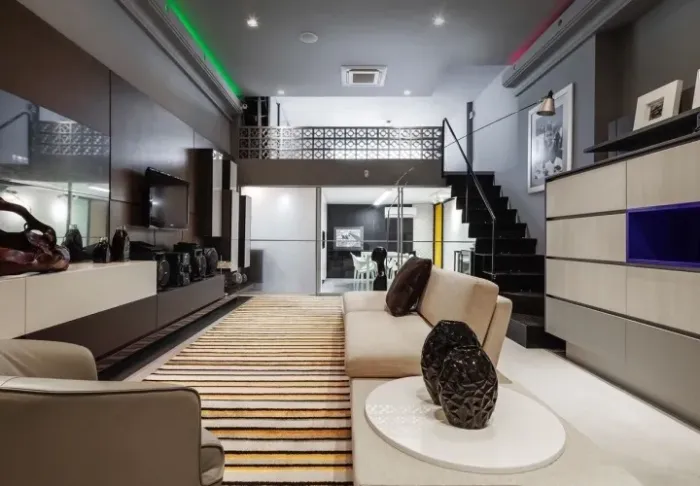Investimento Lucrativo em São Paulo: Imóvel com 2 Suítes Mobiliadas e Planejadas para Loca