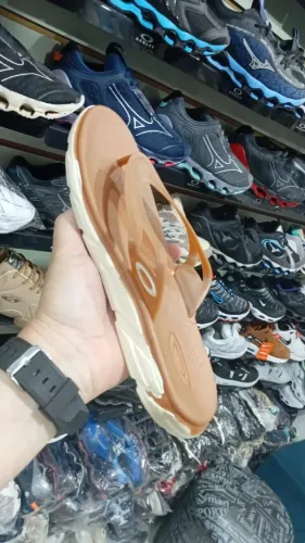 Chinelo Rest Bege e Creme 