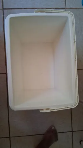 Caixa Térmica 34L usada barato!