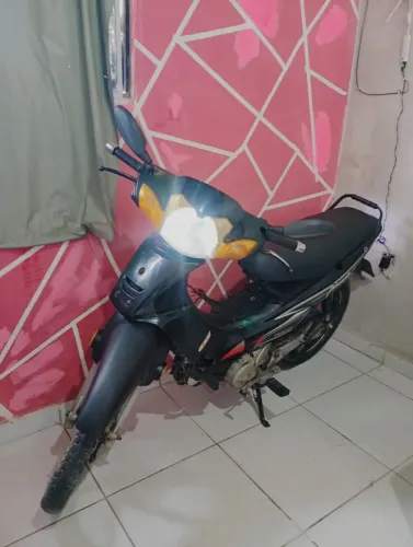 Moto Phoenix Gold 