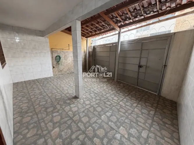 Casa comercial ampla para aluguel na Rua Antônio Santana Filho, em localização estratégica