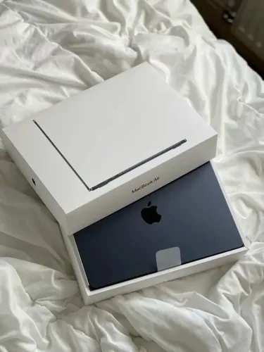 Macbook Air M2 - Bateria 99% (novíssimo)