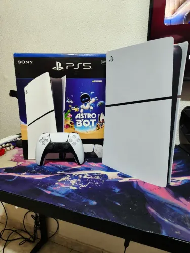 PLAYSTATION 5 SLIM