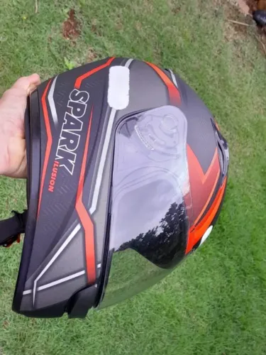 Capacete EBF New Spark Ilusion n. 56, pouco uso