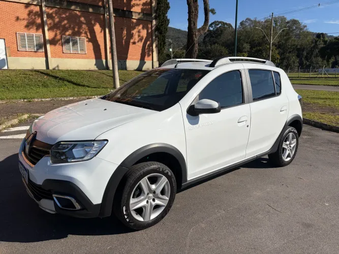 Renault Stepway Zen Flex 1.6 16V Mec. 2022