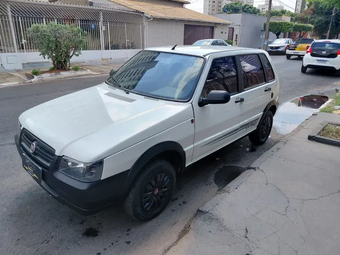 Fiat Uno Mille WAY Economy 1.0 F.flex 4P 2012