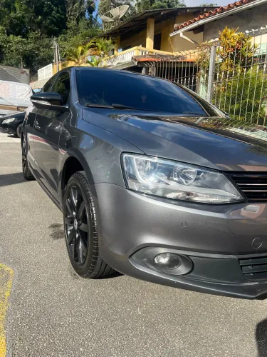Volkswagen Jetta Comfortline 2.0 T.flex 8V 4P Tipt. 2014