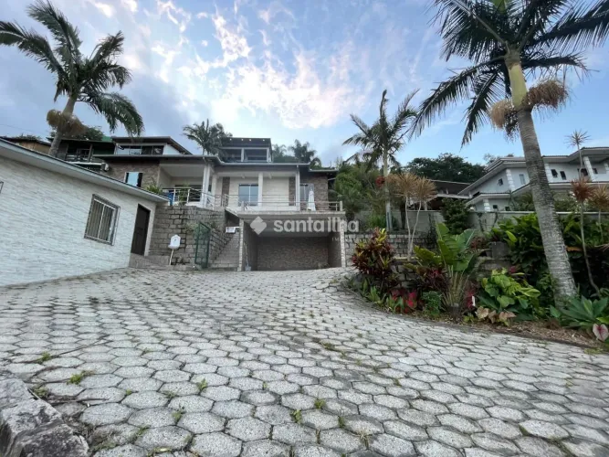 Casa com 3 dormitórios para alugar, 145m² - Morro das Pedras - Florianópolis/SC