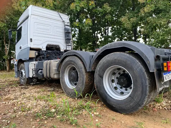 Mercedes Axor 2544 2013 automatico em ji-Parana 6x2 trucado
