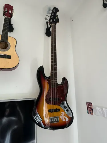 CONTRABAIXO EAGLE JAZZ BASS 4 CORDAS - TROCO POR VIOLAO 