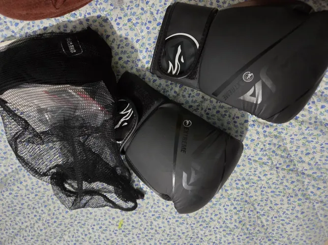 Luva Naja + Bandagem+ Bolsa para carregar