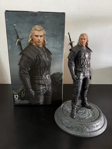Promoção Figure Dark Horse Lacrado Original The Witcher