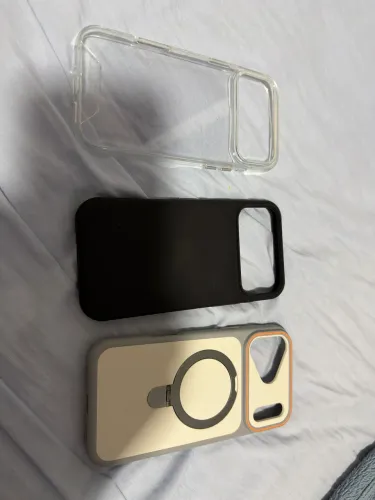Capa iphone 17 pro max, as 3 por 30 pra vender rápido 