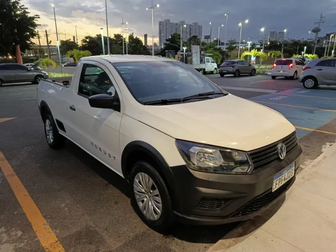 Volkswagen Saveiro Robust 1.6 Total Flex 8V 2023