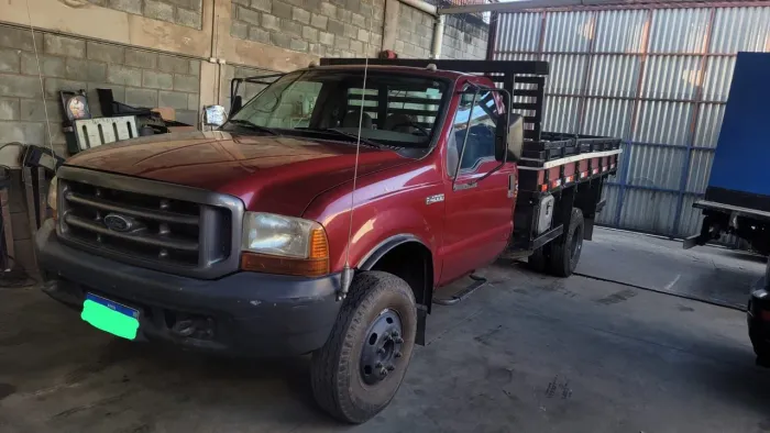Vende-se F4000 2003