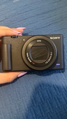 Câmera Sony ZV-1, 10 meses de uso, preço negociável