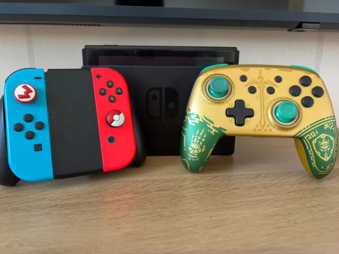 Nintendo Switch V2 + Controle Zelda+ película