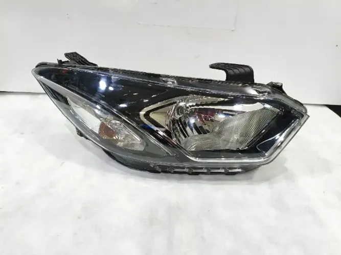 Farol direito onix prisma 2017 2018 2019 LED original