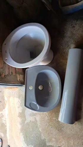 Intensílios para o banheiro.